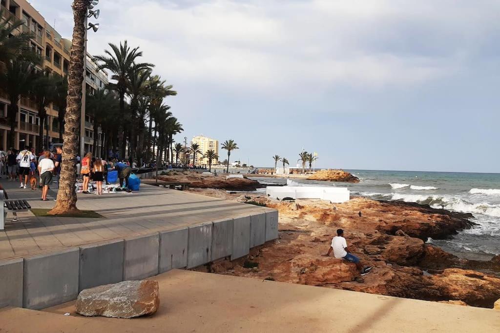 Appartamento Adventure Harbour Torrevieja Esterno foto